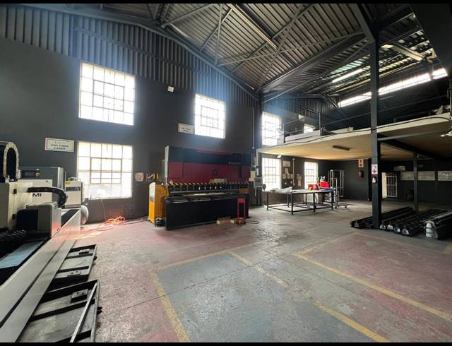 1,500M² FACTORY FOR SALE IN KYA SANDS